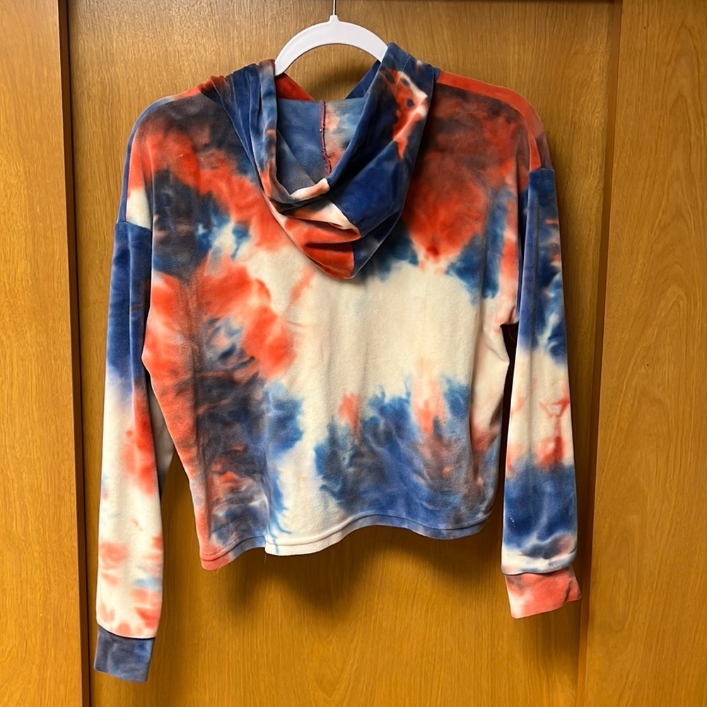 Tie dye cropped hoodie! - Picture 2 of 2